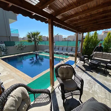 Detached And Luxury In Kadriye Villa *