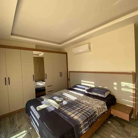 Detached And Luxury In Kadriye Villa